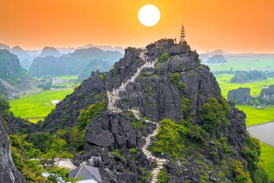 From Ninh Binh: Ninh Binh Sunset Tour And Visit Hoa Lu Ancient Town