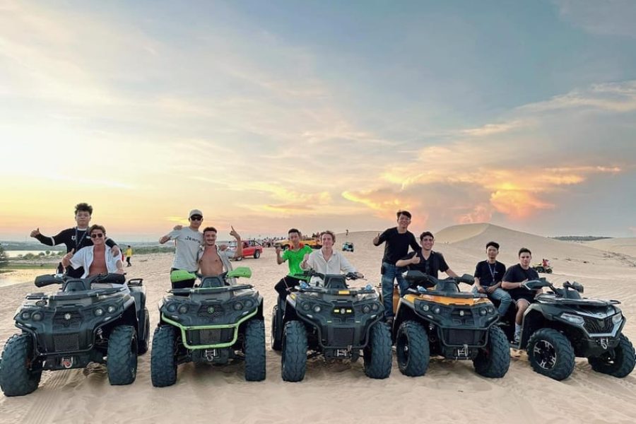 From Mui Ne: Sunrise or Sunset Jeep Tour with Quad Bike Ride