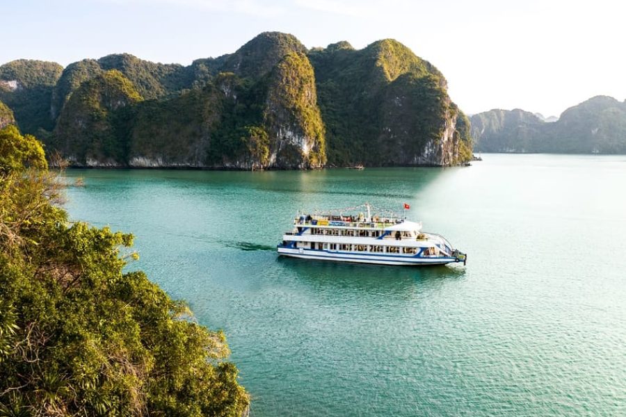 From Ha Noi: Full-Day Halong Bay, Cave, Island, Swim & Kayak Tour